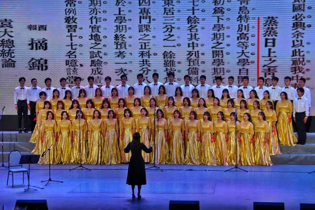 漂亮鹦鹉救援